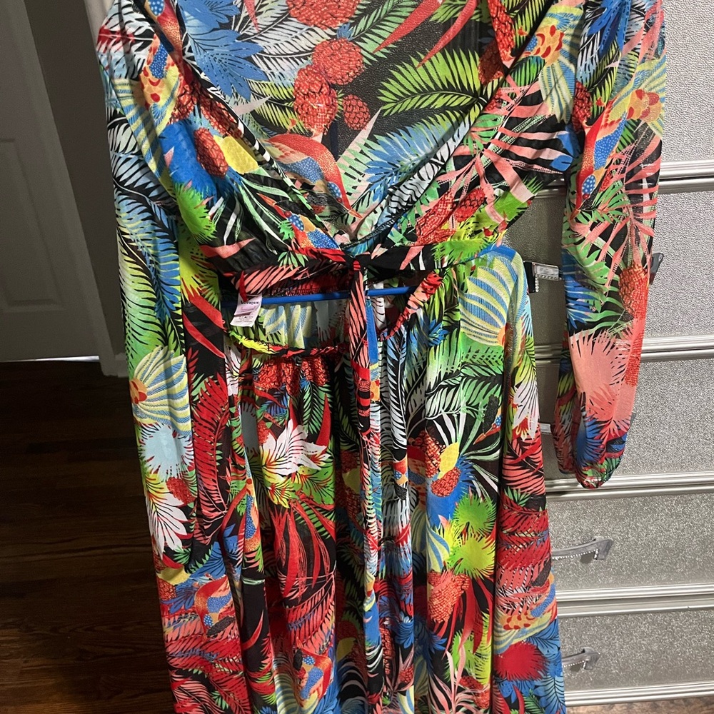 Tropical Multicolor Maxi skirt and tie front blouse. Size L sheer